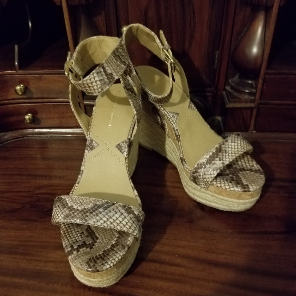 wedge sandles